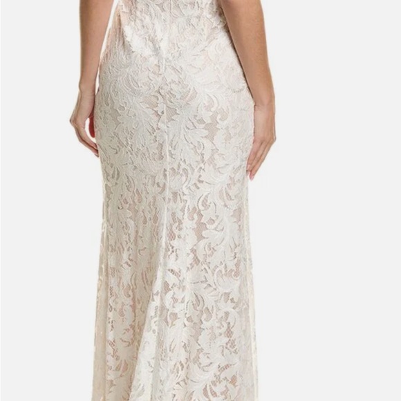 Beautiful TADASI SHOJI BRIDAL GOWN - Picture 2 of 11